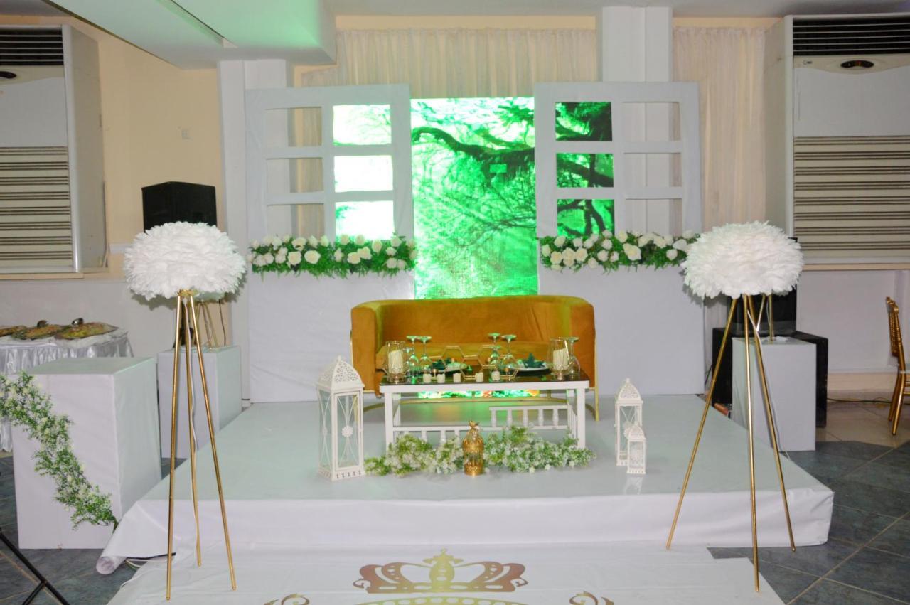 Hotel Vallee Des Princes Дуала Екстериор снимка