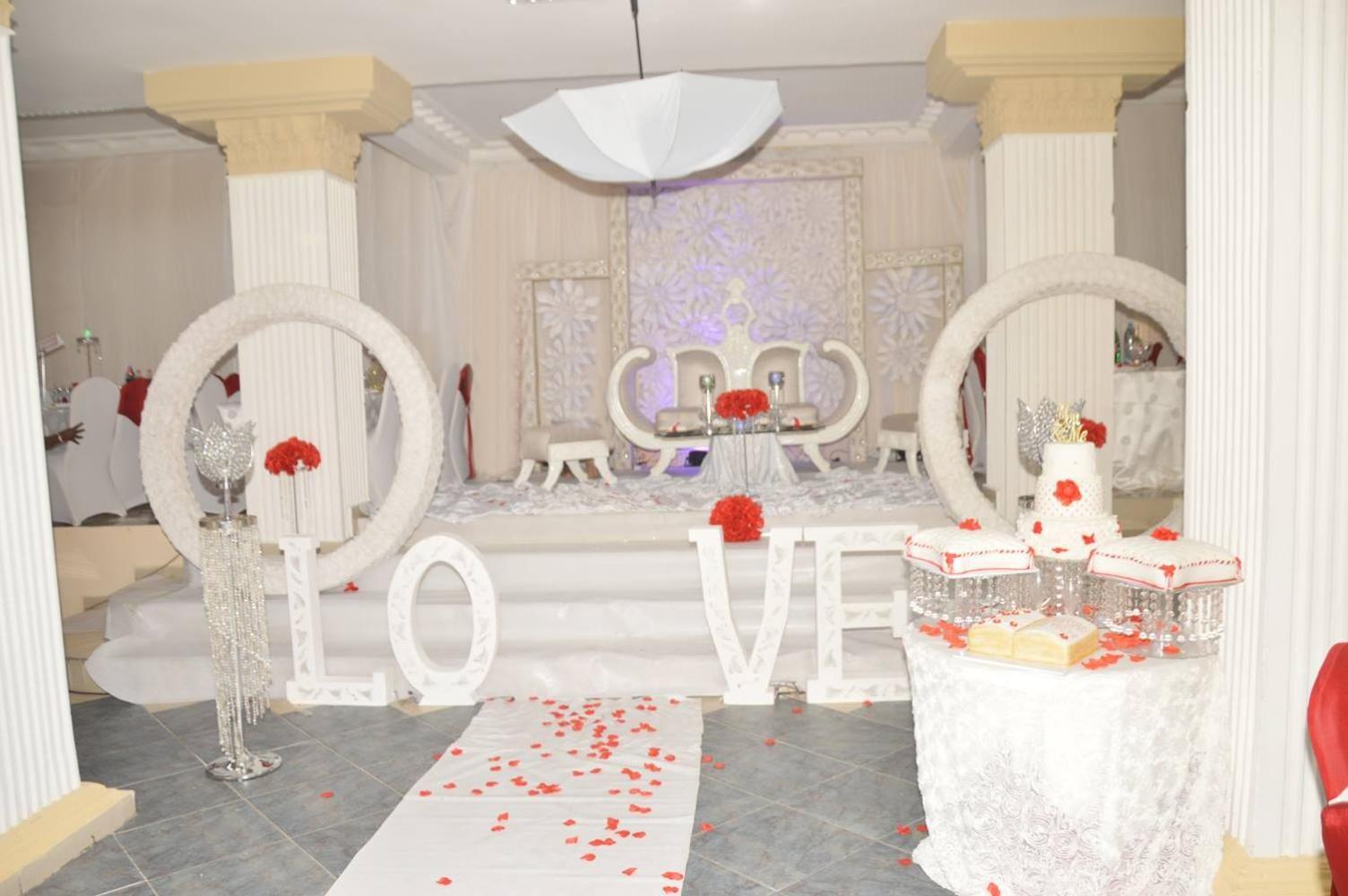 Hotel Vallee Des Princes Дуала Екстериор снимка